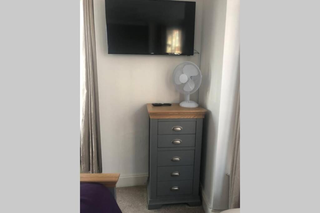 Bernards Hideout Appartement Cromer Buitenkant foto